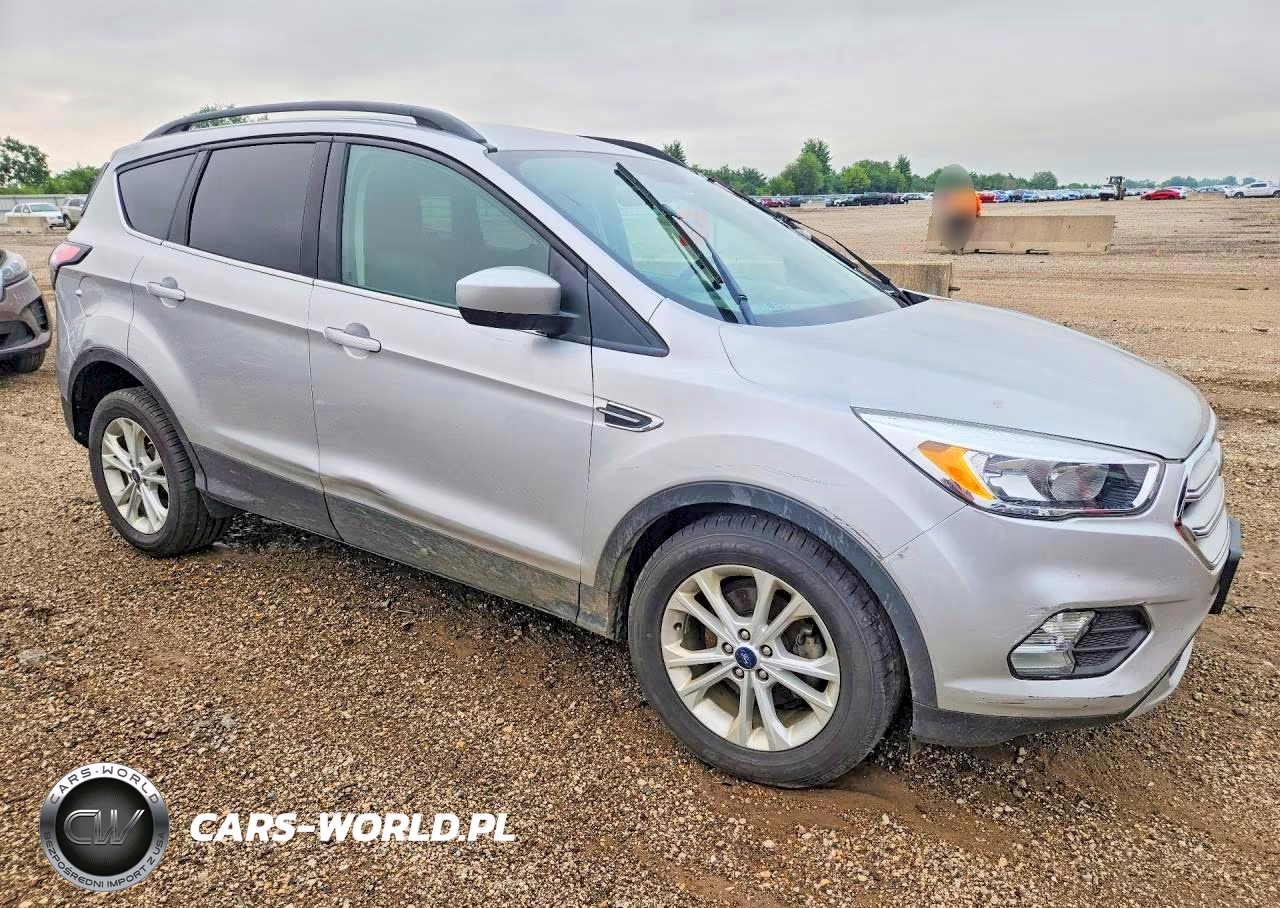 2018 Ford Escape Se VIN:1FMCU0GD2JUD16242 - 4