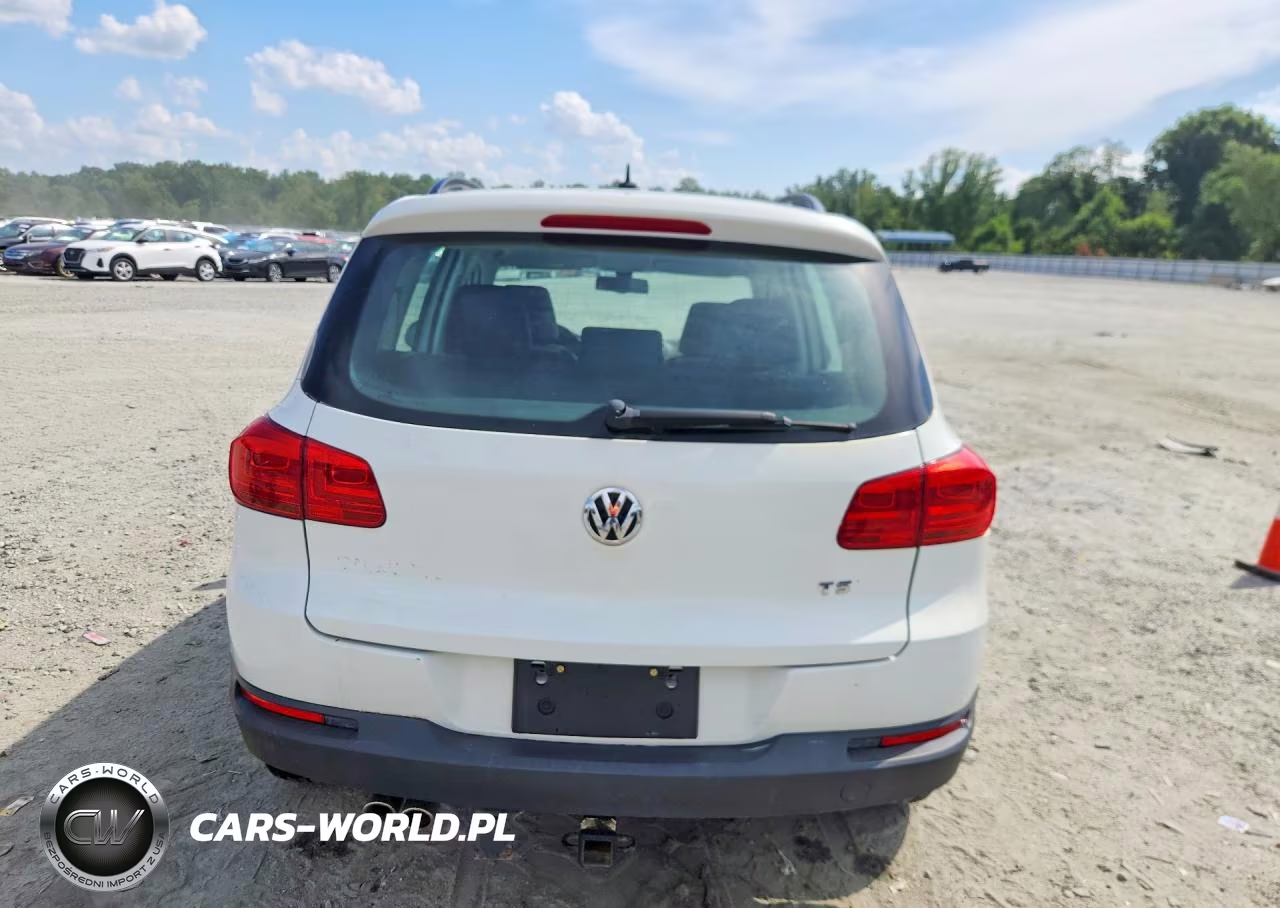 2016 Volkswagen Tiguan S VIN:WVGAV7AX0GW541420 - 6