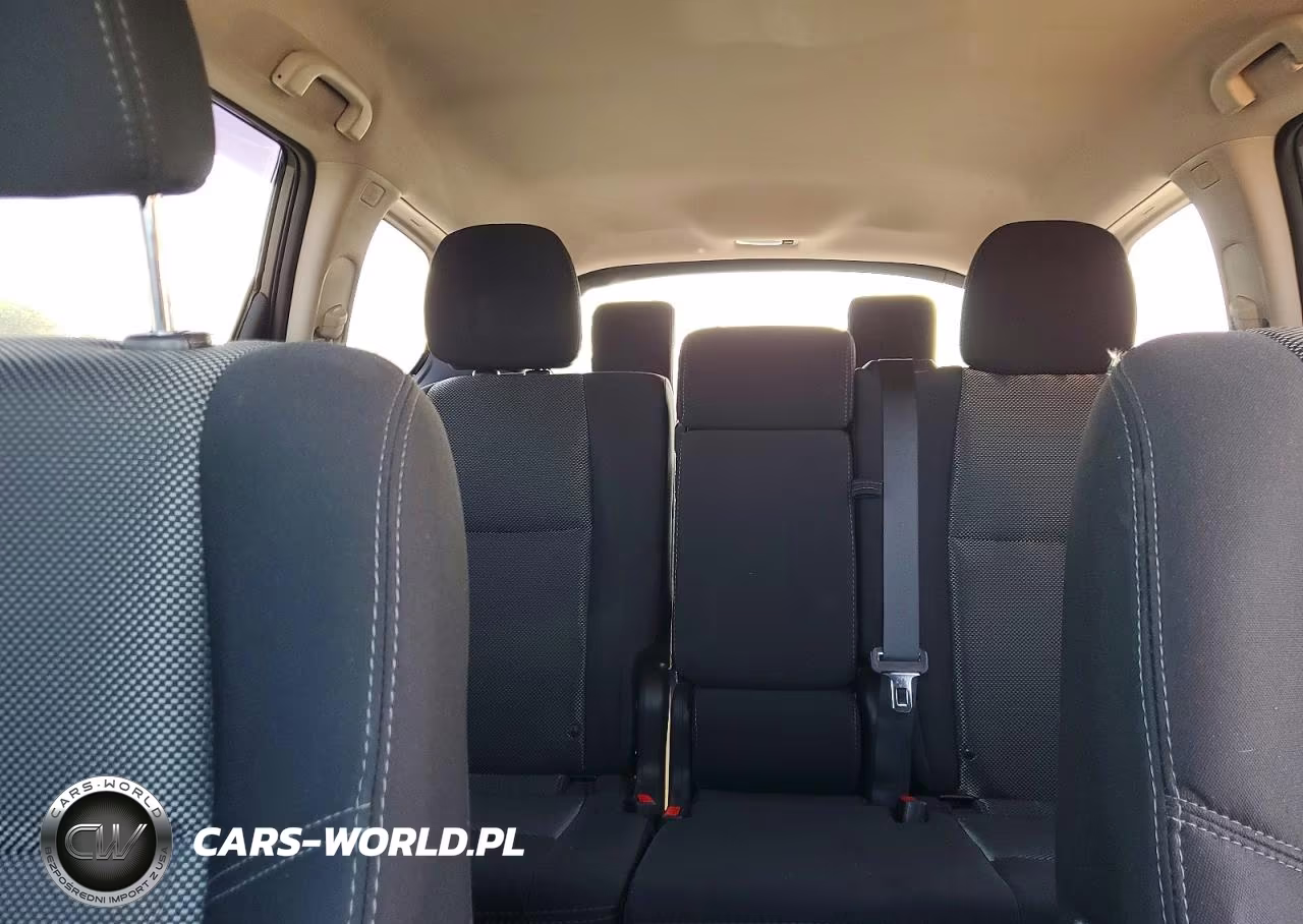 2019 Nissan Pathfinder S VIN:5N1DR2MM6KC593554 - 10