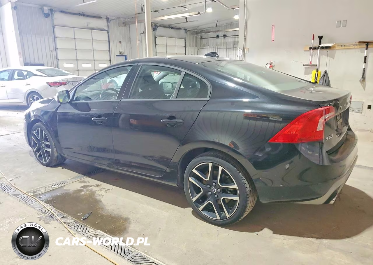 2018 Volvo S60 Dynamic VIN:YV140MTL0J2455932 - 2