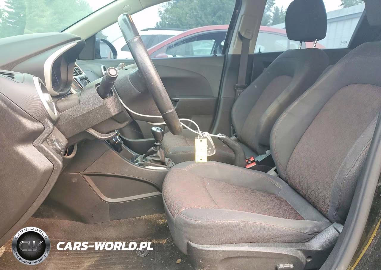 2019 Chevrolet Sonic Lt VIN:1G1JC6SB2K4121002 - 7