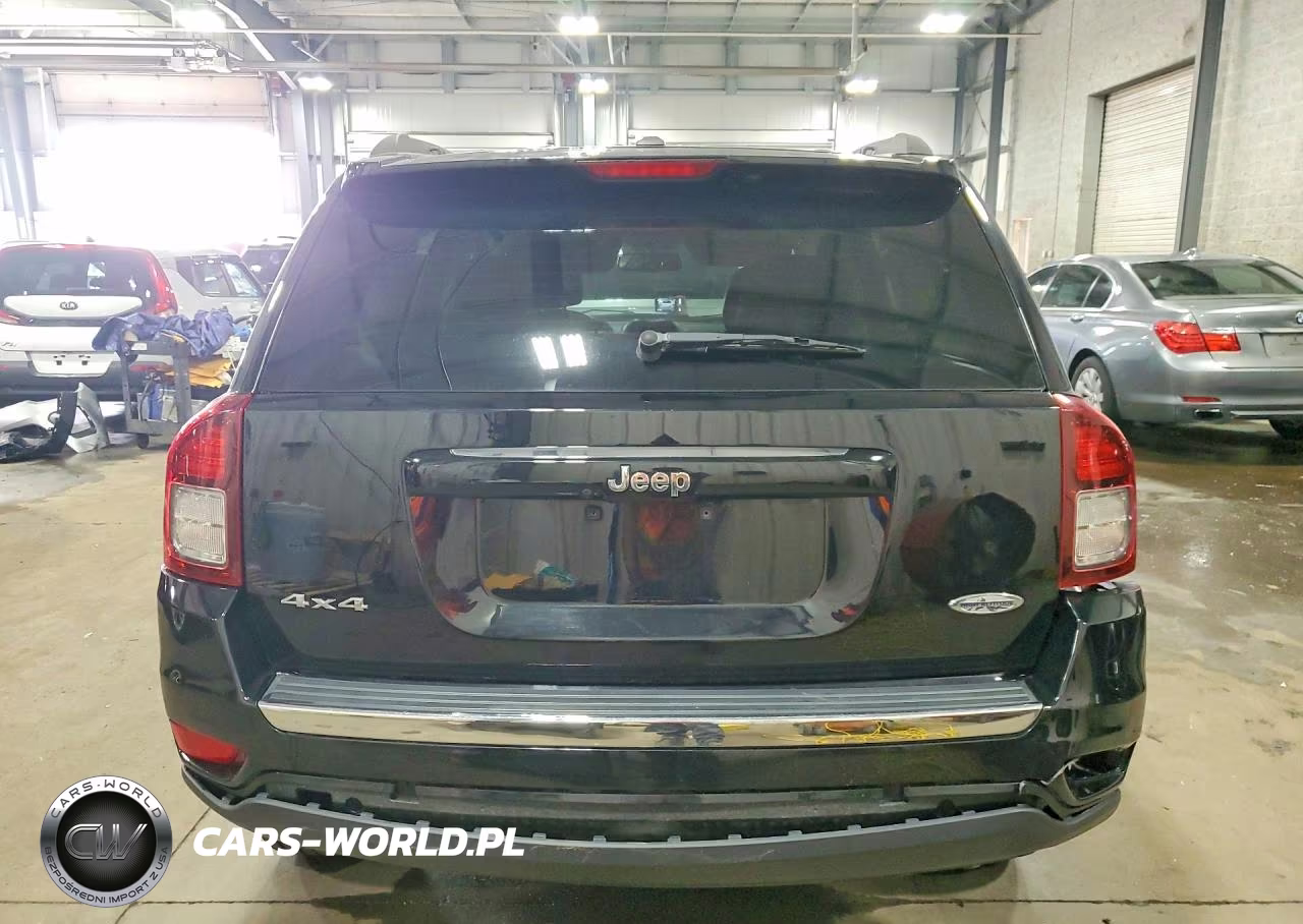 2016 Jeep Compass Latitude VIN:1C4NJDEB2GD674111 - 6