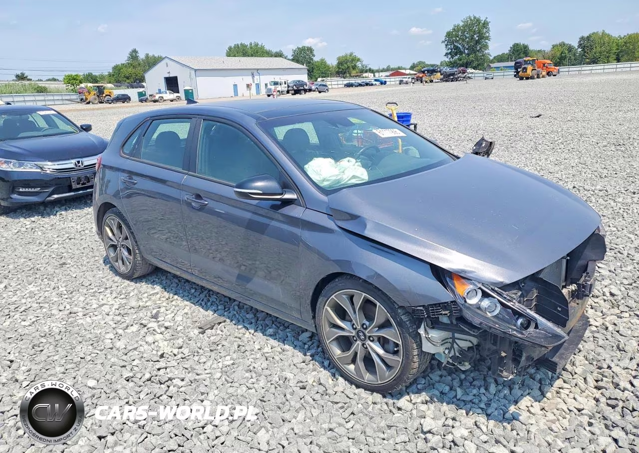 2019 Hyundai Elantra VIN:KMHH55LC7KU105343 - 4