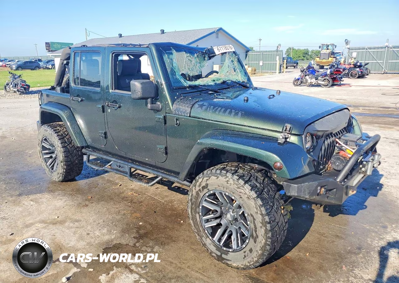 2010 Jeep Wrangler Unlimited Sahara VIN:1J4HA5H15AL146026 - 4