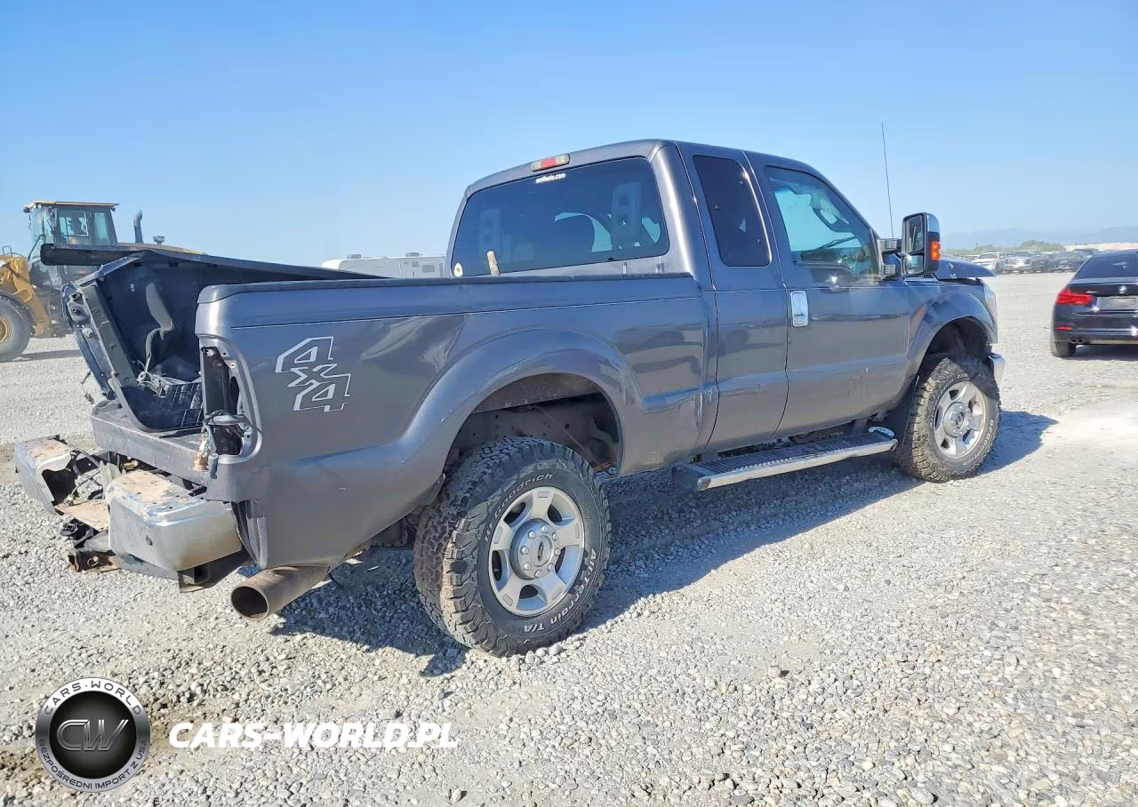 2011 Ford F250 Super Duty VIN:1FT7X2B66BEC10874 - 3