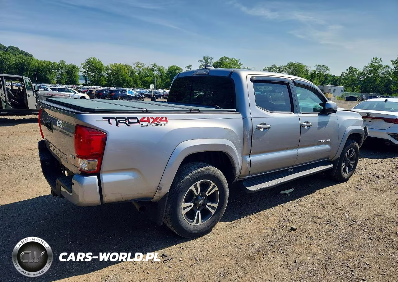 2017 Toyota Tacoma Trd Sport VIN:3TMCZ5AN7HM097393 - 3