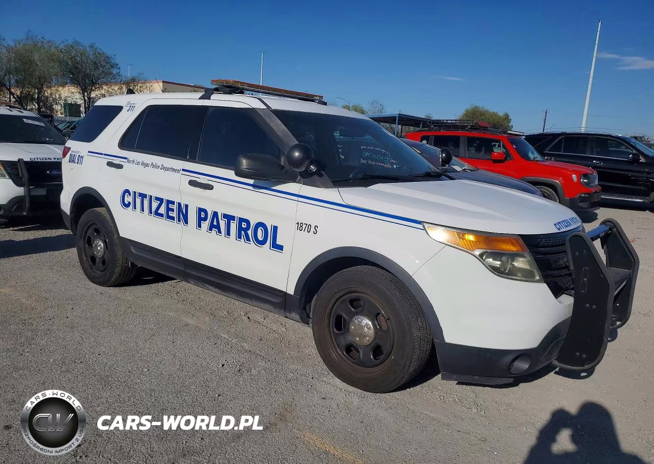 2014 Ford Explorer Police Interceptor VIN:1FM5K8AR3EGA75913 - 4