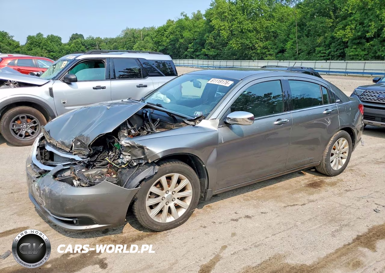2013 Chrysler 200 Limited – zdjęcie 1 z 12