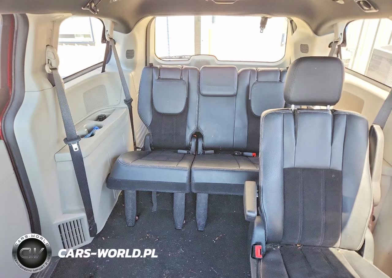 2018 Dodge Grand Caravan Sxt VIN:2C4RDGCG1JR156312 - 10