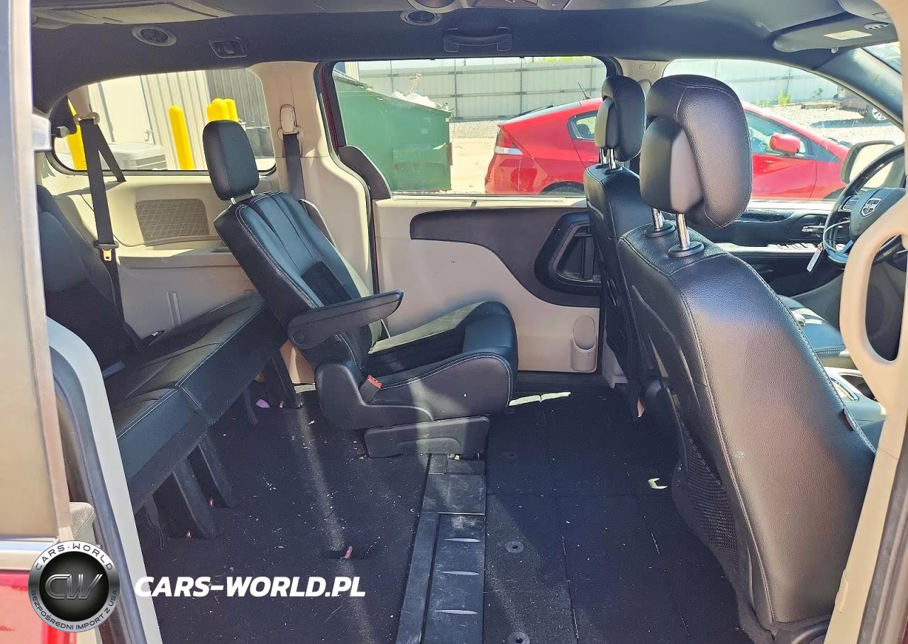 2018 Dodge Grand Caravan Sxt VIN:2C4RDGCG1JR156312 - 11
