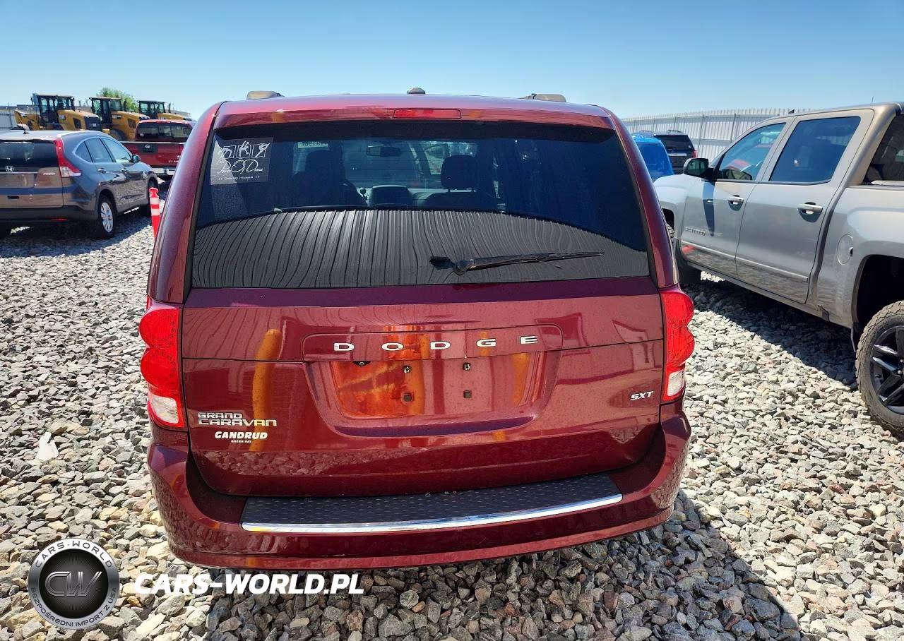 2018 Dodge Grand Caravan Sxt VIN:2C4RDGCG1JR156312 - 6
