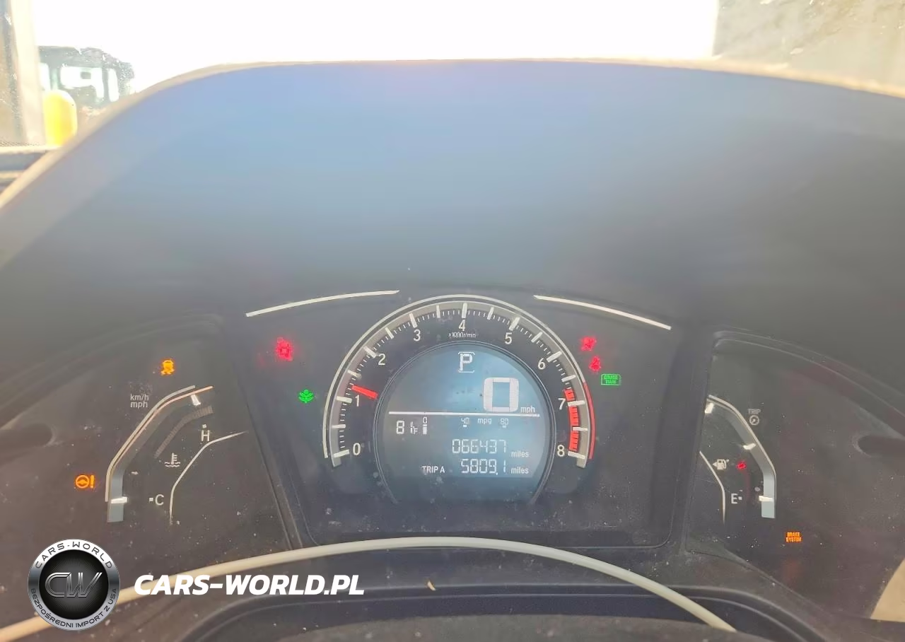 2018 Honda Civic Lx VIN:19XFC2F53JE041196 - 9