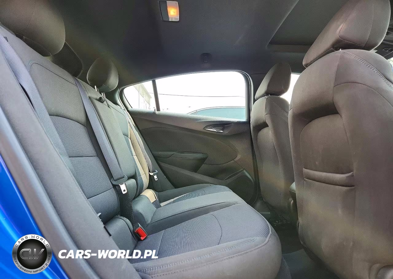2018 Chevrolet Cruze Lt VIN:3G1BE6SM3JS639652 - 10