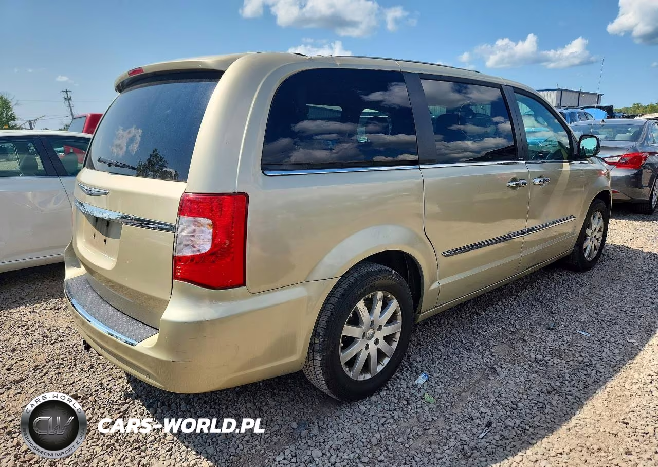 2012 Chrysler Town & Country Touring L VIN:2C4RC1CG4CR139023 - 3