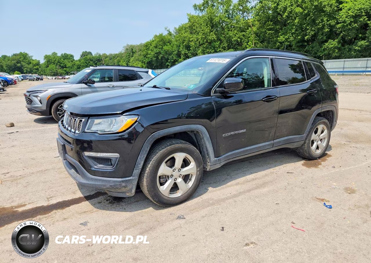 2018 Jeep Compass Latitude – zdjęcie 1 z 13
