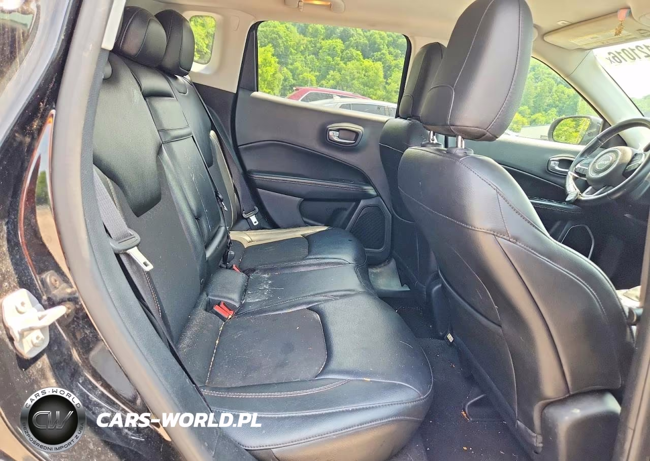 2018 Jeep Compass Latitude VIN:3C4NJDBBXJT155183 - 11