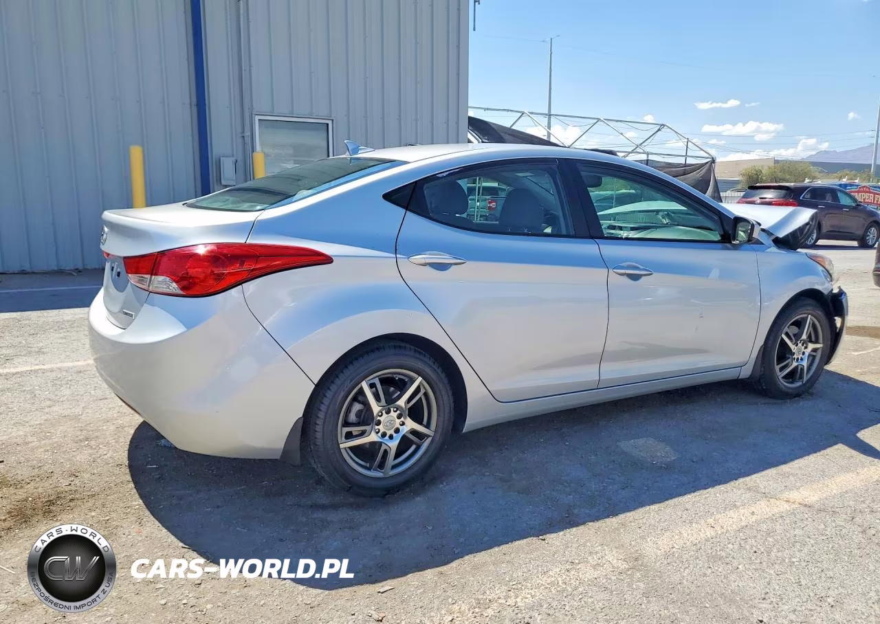 2013 Hyundai Elantra Gls VIN:KMHDH4AE8DU967056 - 3