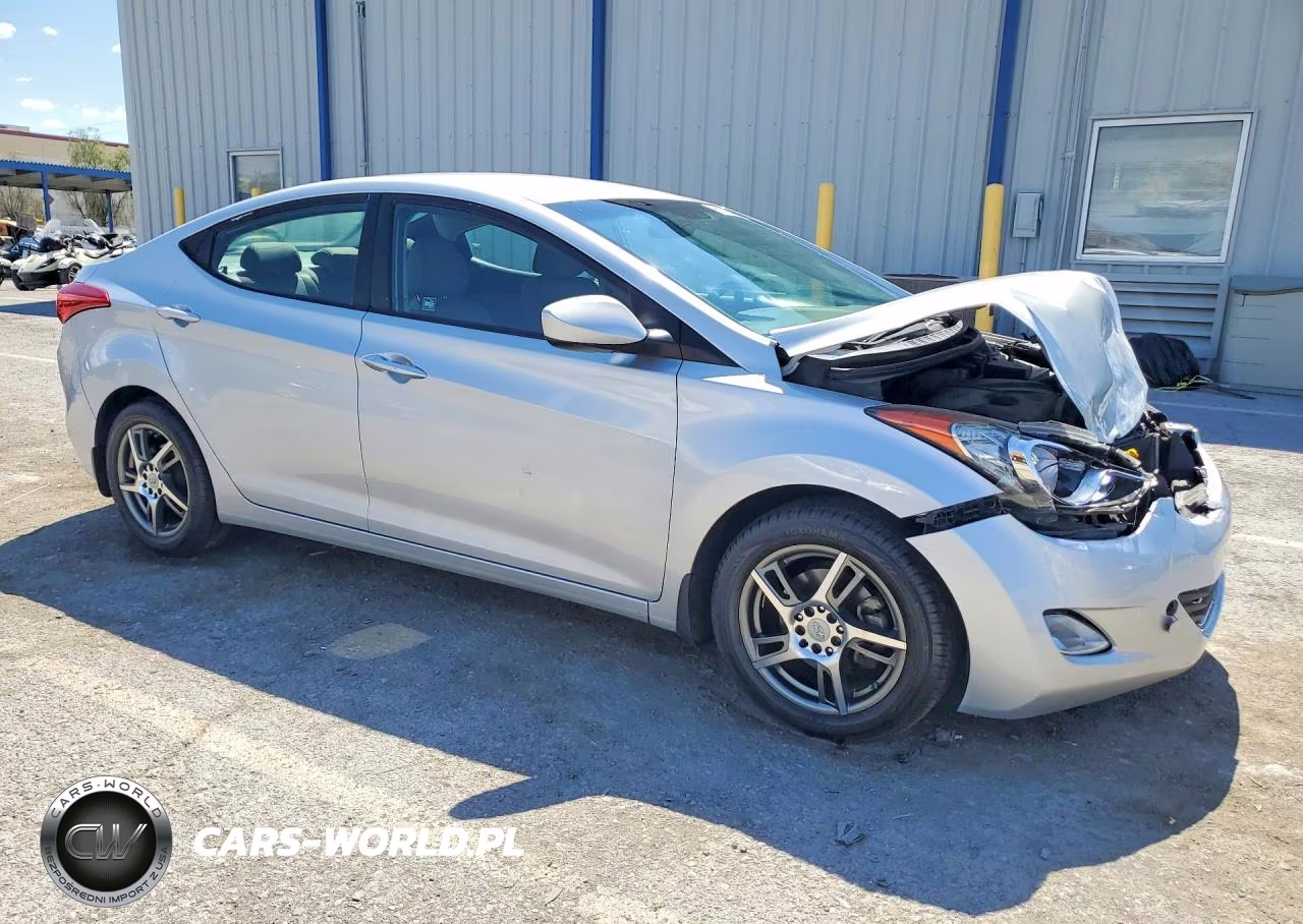 2013 Hyundai Elantra Gls VIN:KMHDH4AE8DU967056 - 4