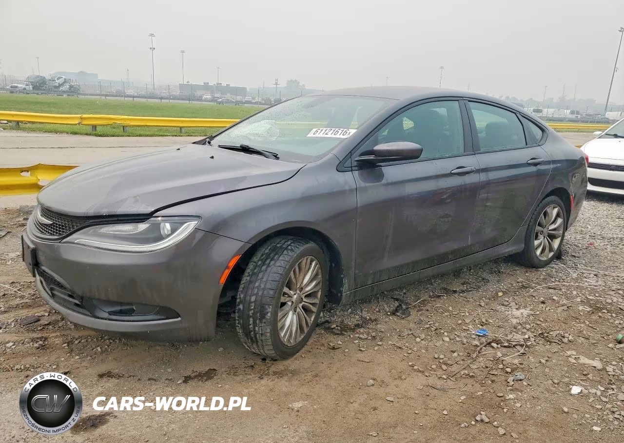 2015 Chrysler 200 S – zdjęcie 1 z 12