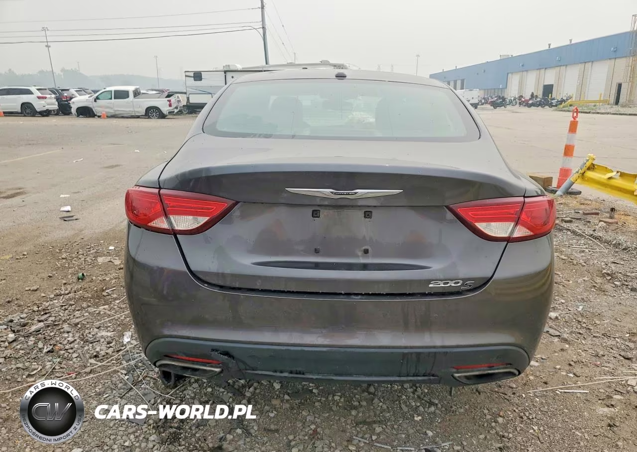 2015 Chrysler 200 S VIN:1C3CCCBB3FN718002 - 6