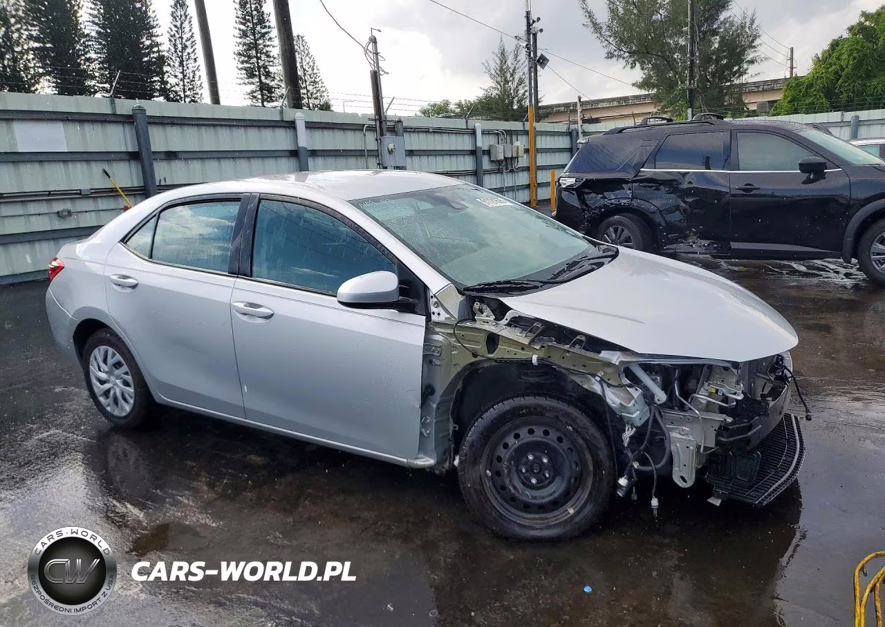 2019 Toyota Corolla Le VIN:5YFBURHE8KP945952 - 4