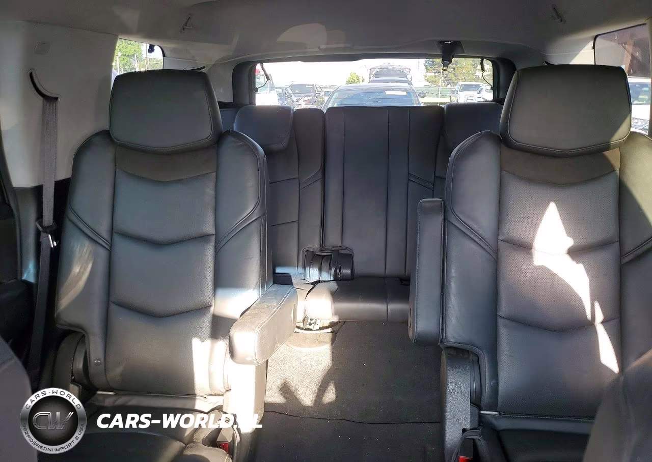 2018 Cadillac Escalade Luxury VIN:1GYS4BKJ3JR114953 - 10