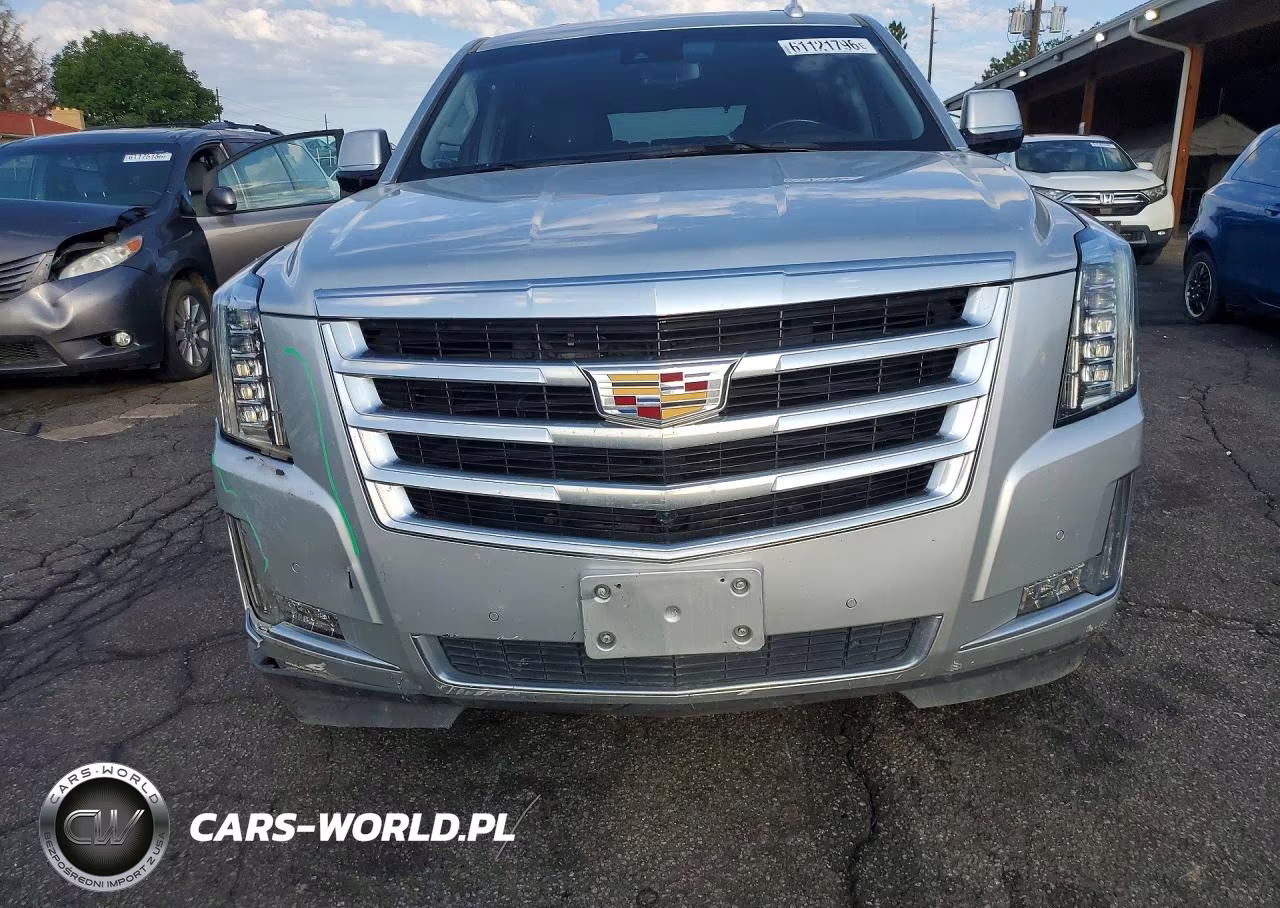2018 Cadillac Escalade Luxury VIN:1GYS4BKJ3JR114953 - 5