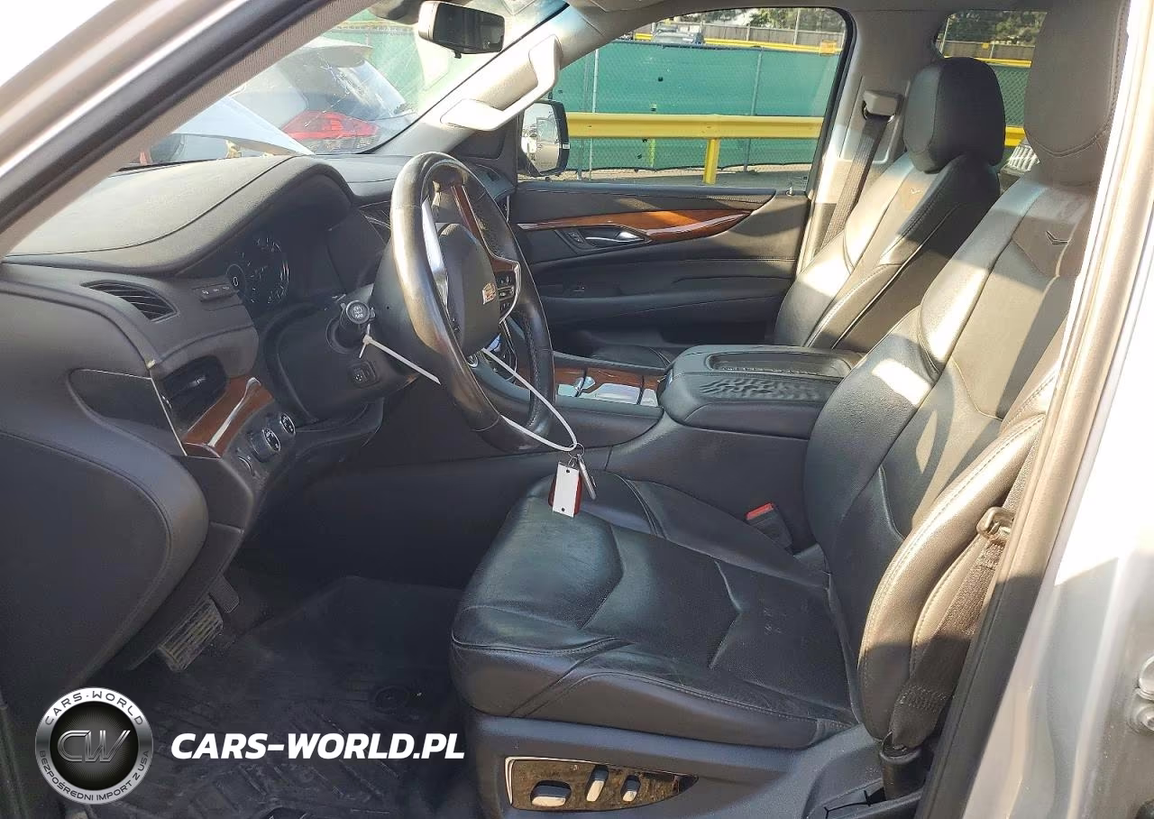 2018 Cadillac Escalade Luxury VIN:1GYS4BKJ3JR114953 - 7