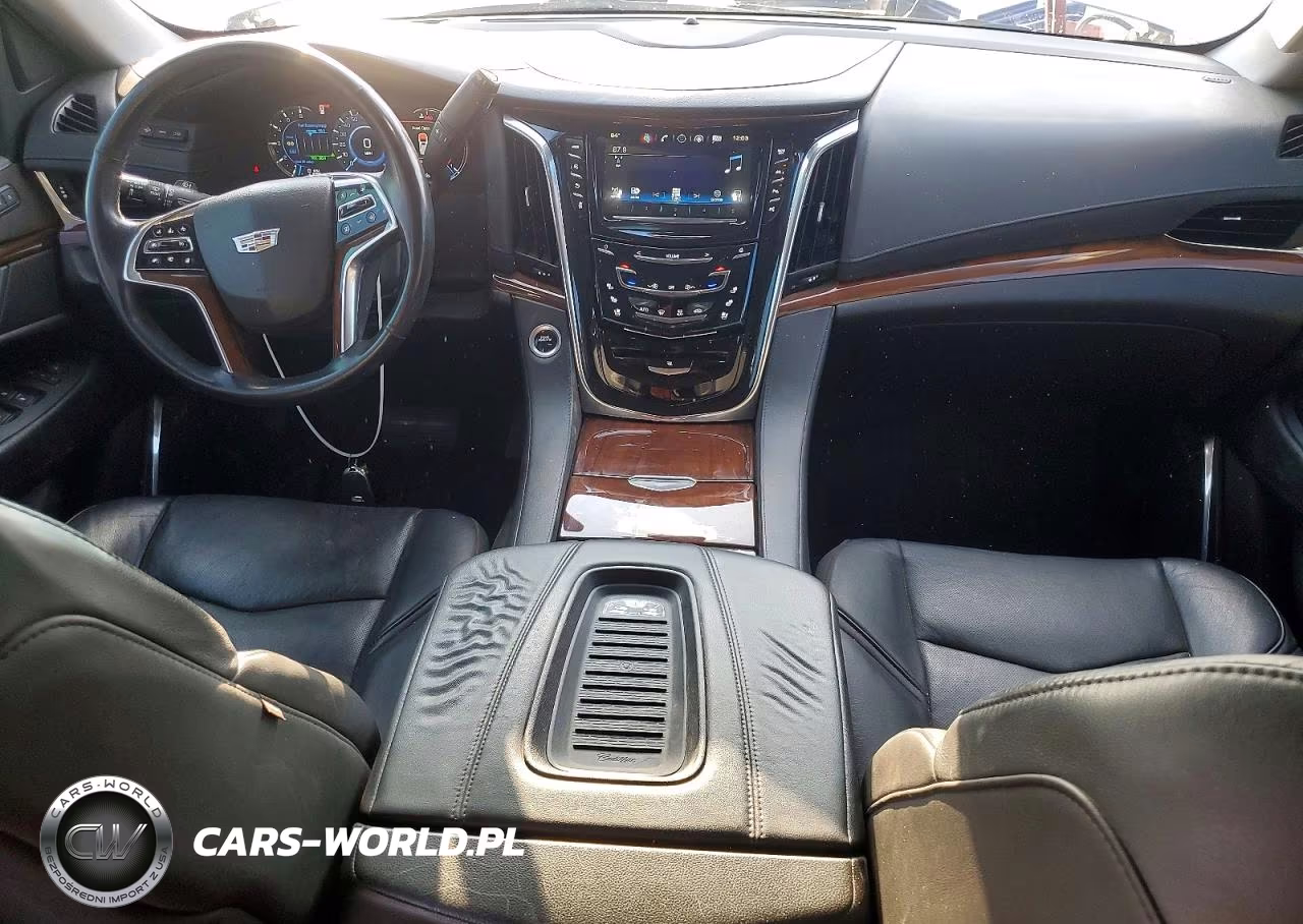 2018 Cadillac Escalade Luxury VIN:1GYS4BKJ3JR114953 - 8
