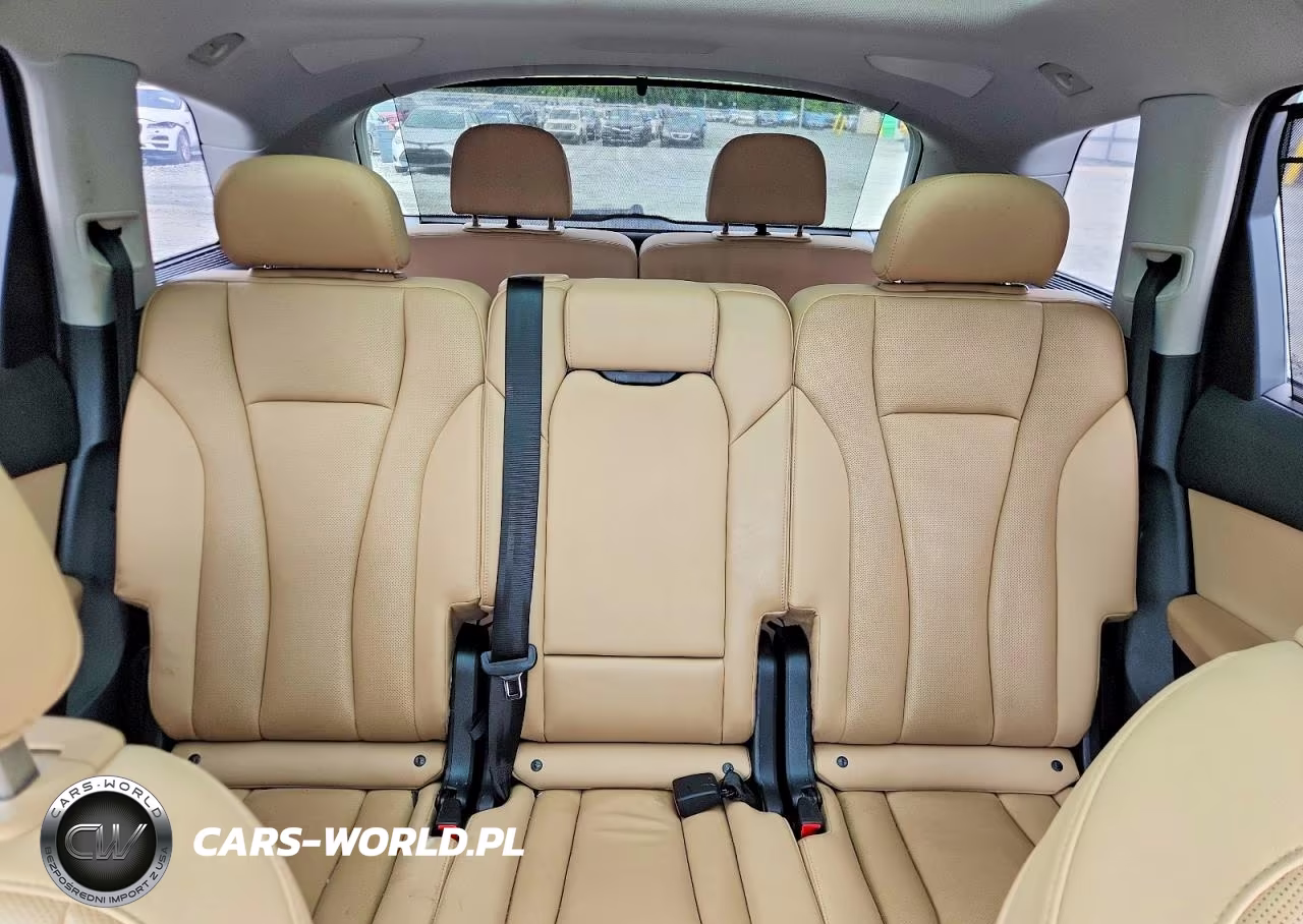 2020 Audi Q7 Prestige VIN:WA1VXAF71LD004920 - 10