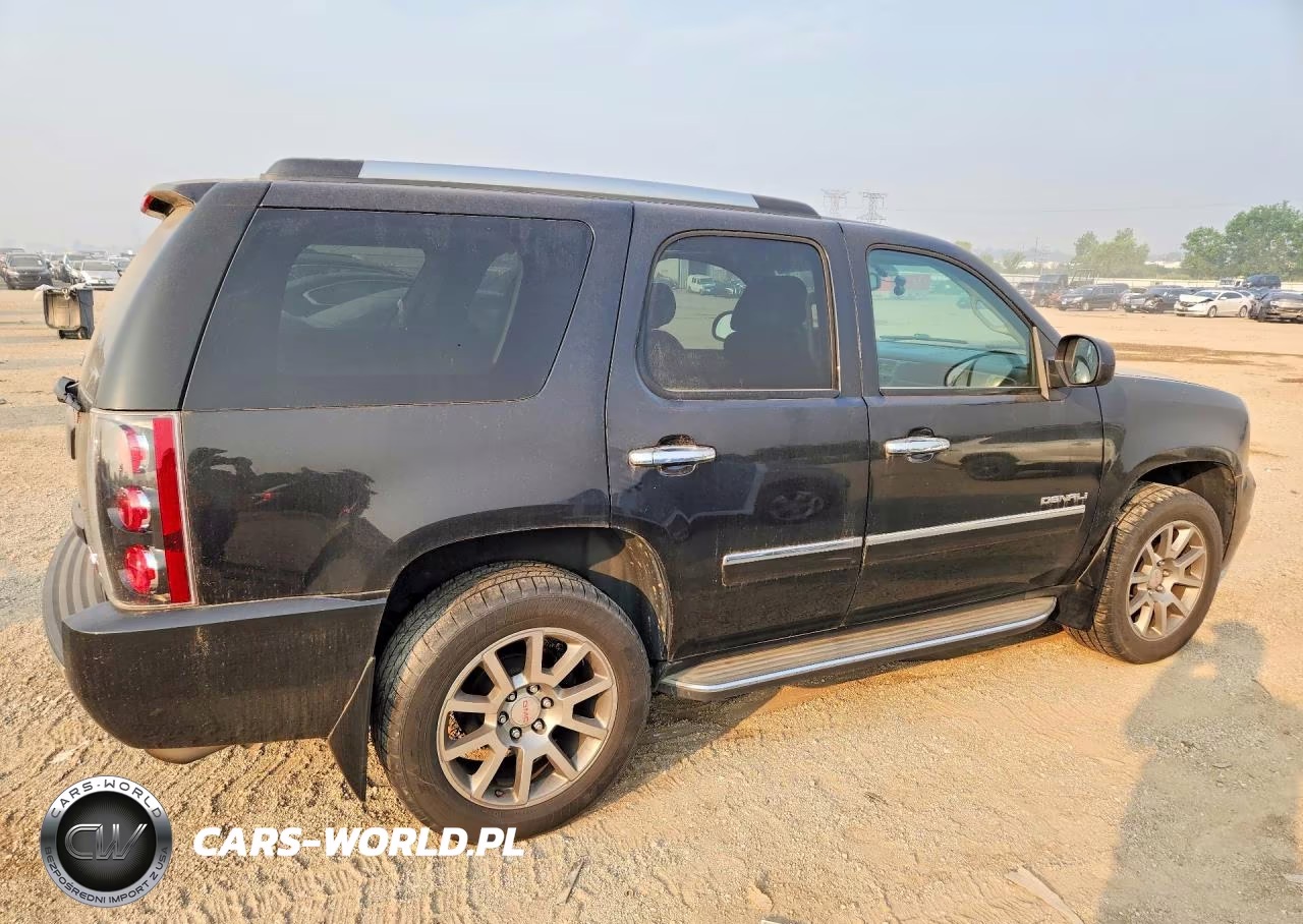 2013 GMC Yukon Denali VIN:1GKS2EEF4DR209289 - 3