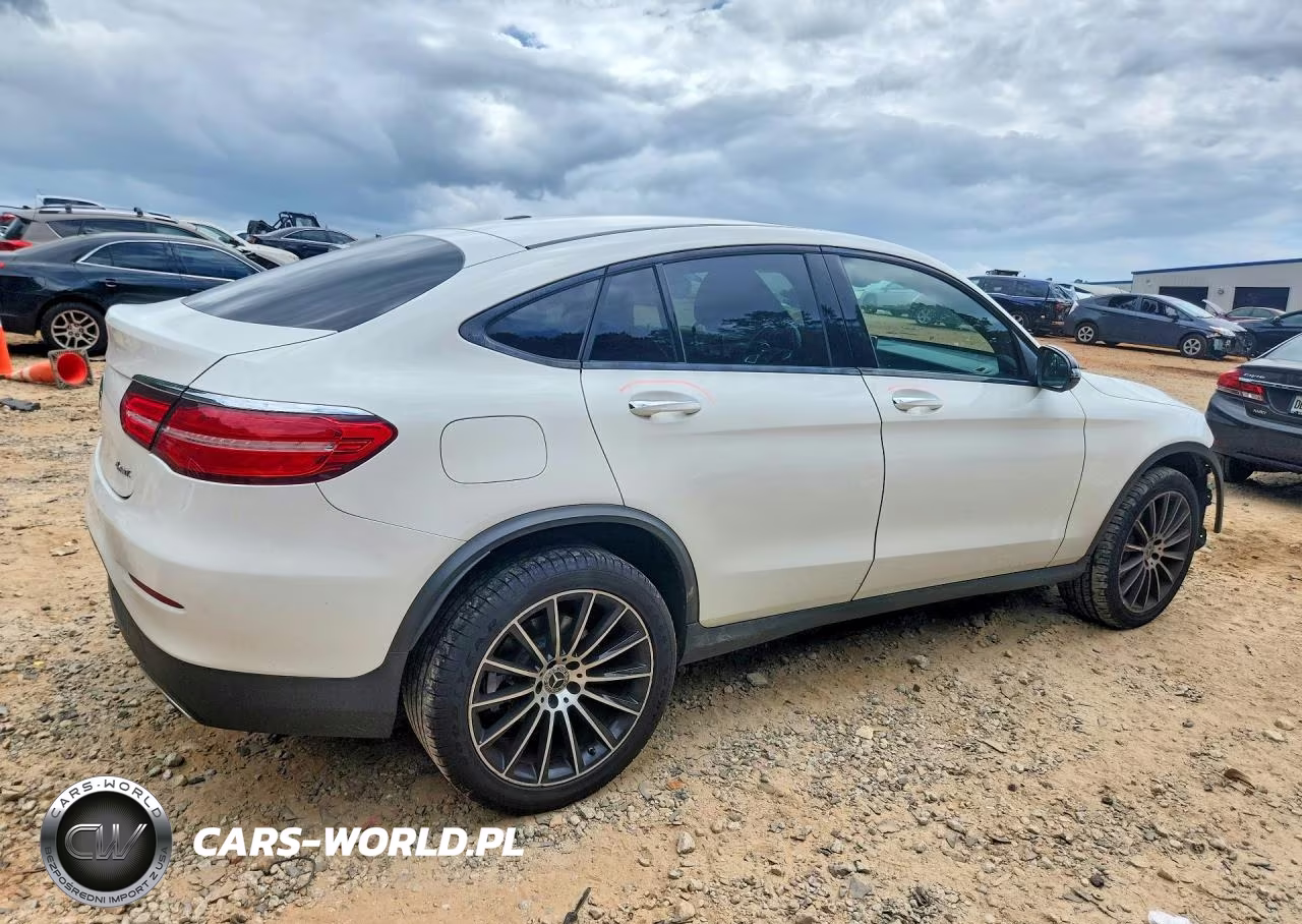 2017 Mercedes-Benz Glc Coupe 300 4Matic VIN:WDC0J4KB9HF234935 - 3