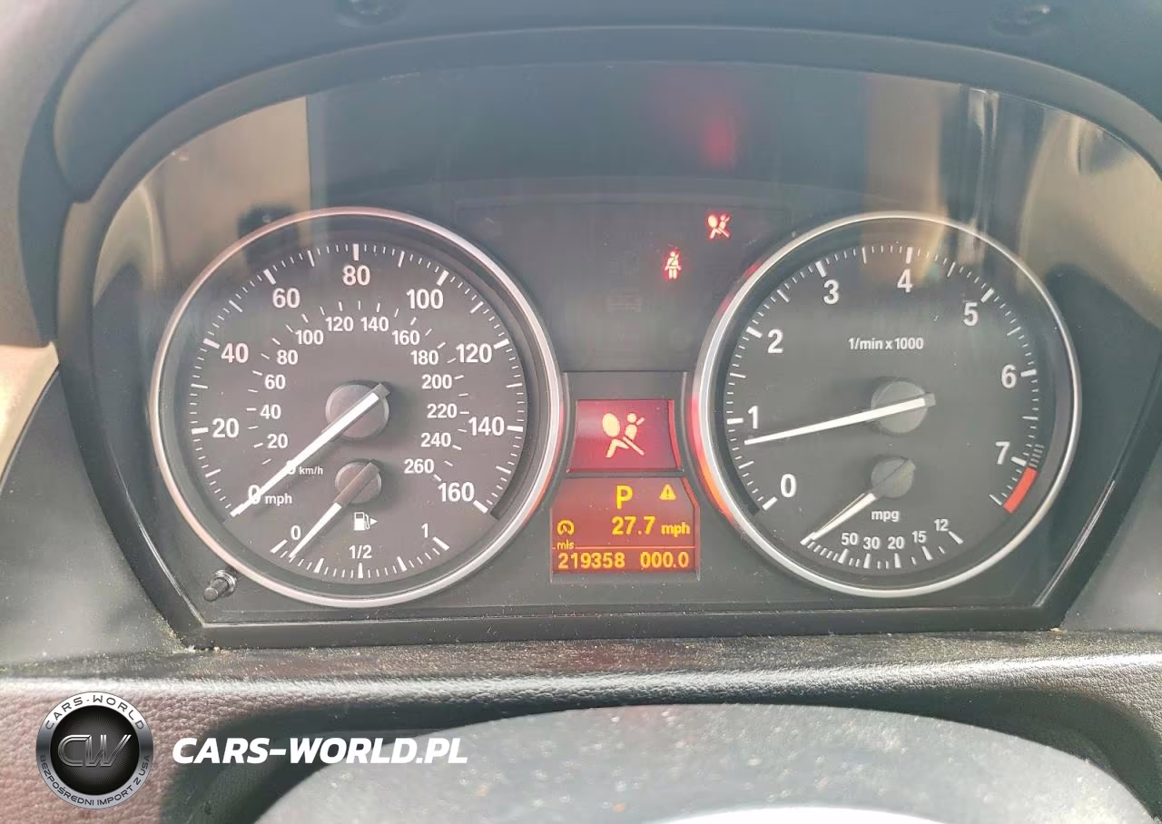 2013 BMW X1 xDrive28I VIN:WBAVL1C54DVR92482 - 9