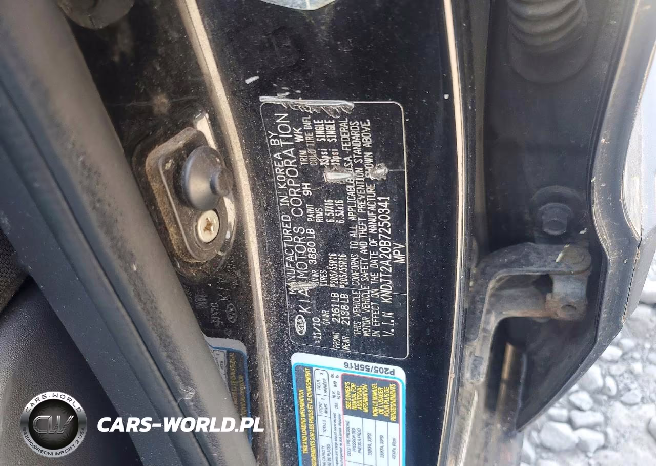 2011 Kia Soul + VIN:KNDJT2A20B7250341 - 13