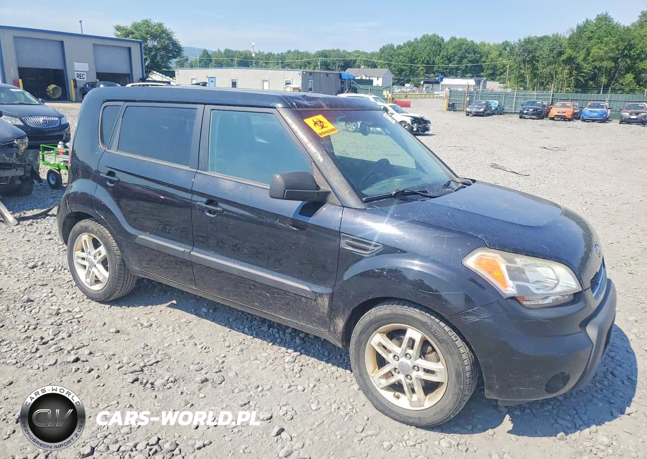 2011 Kia Soul + VIN:KNDJT2A20B7250341 - 4