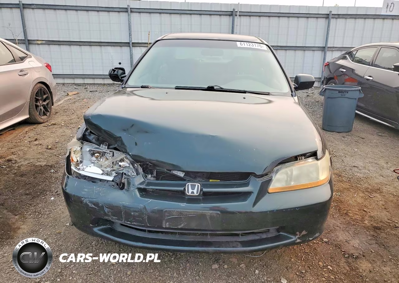 1999 Honda Accord VIN:JHMCG6657XC003113 - 5