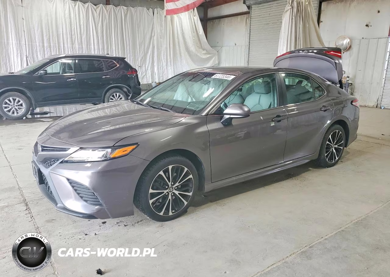 2018 Toyota Camry Se VIN:4T1B11HK3JU619666 - 1