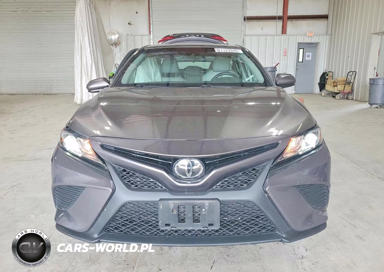 2018 Toyota Camry Se VIN:4T1B11HK3JU619666 - 5