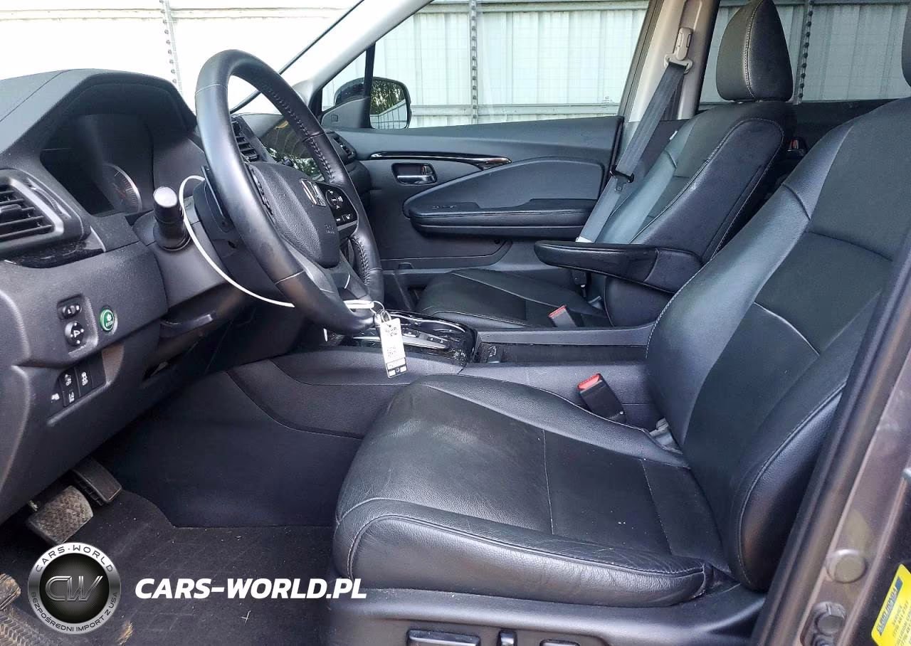 2020 Honda Pilot Touring VIN:5FNYF5H90LB007232 - 7
