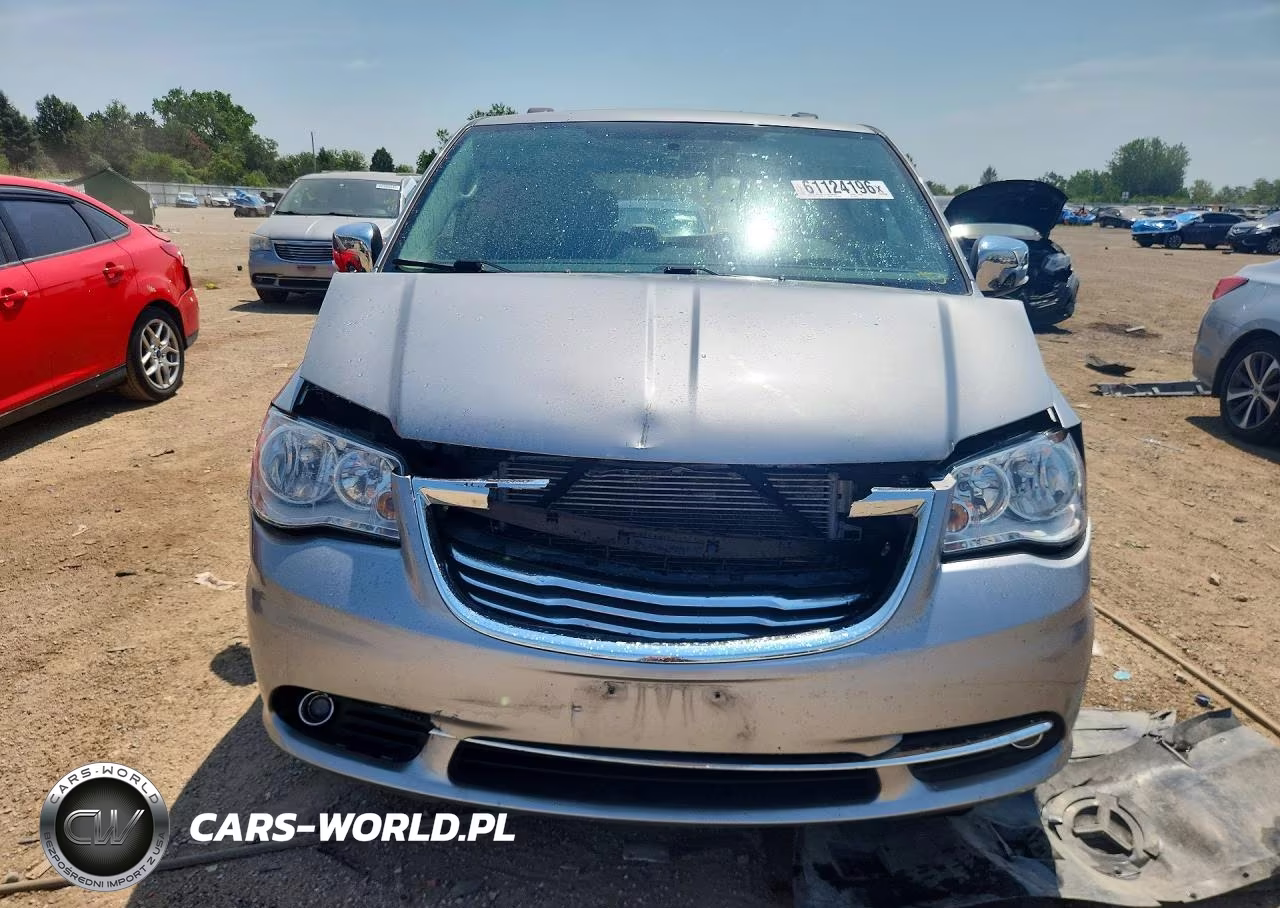 2016 Chrysler Town & Country Limited VIN:2C4RC1JG6GR221618 - 5