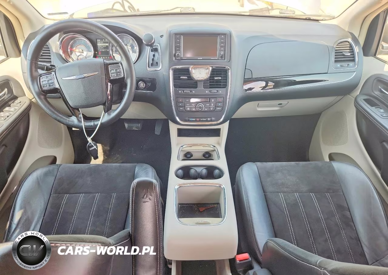 2016 Chrysler Town & Country Limited VIN:2C4RC1JG6GR221618 - 8