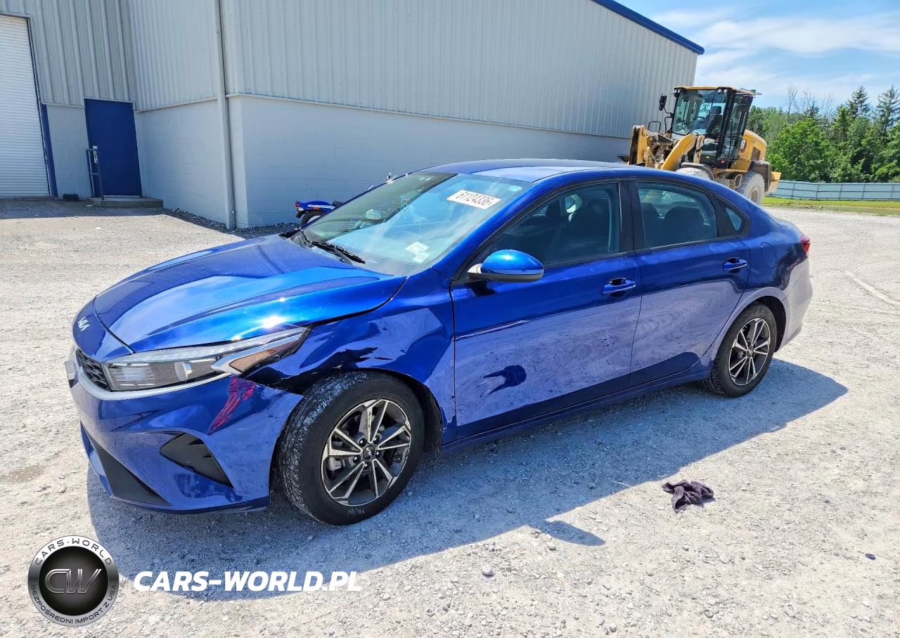 2023 Kia Forte Lxs – zdjęcie 1 z 12