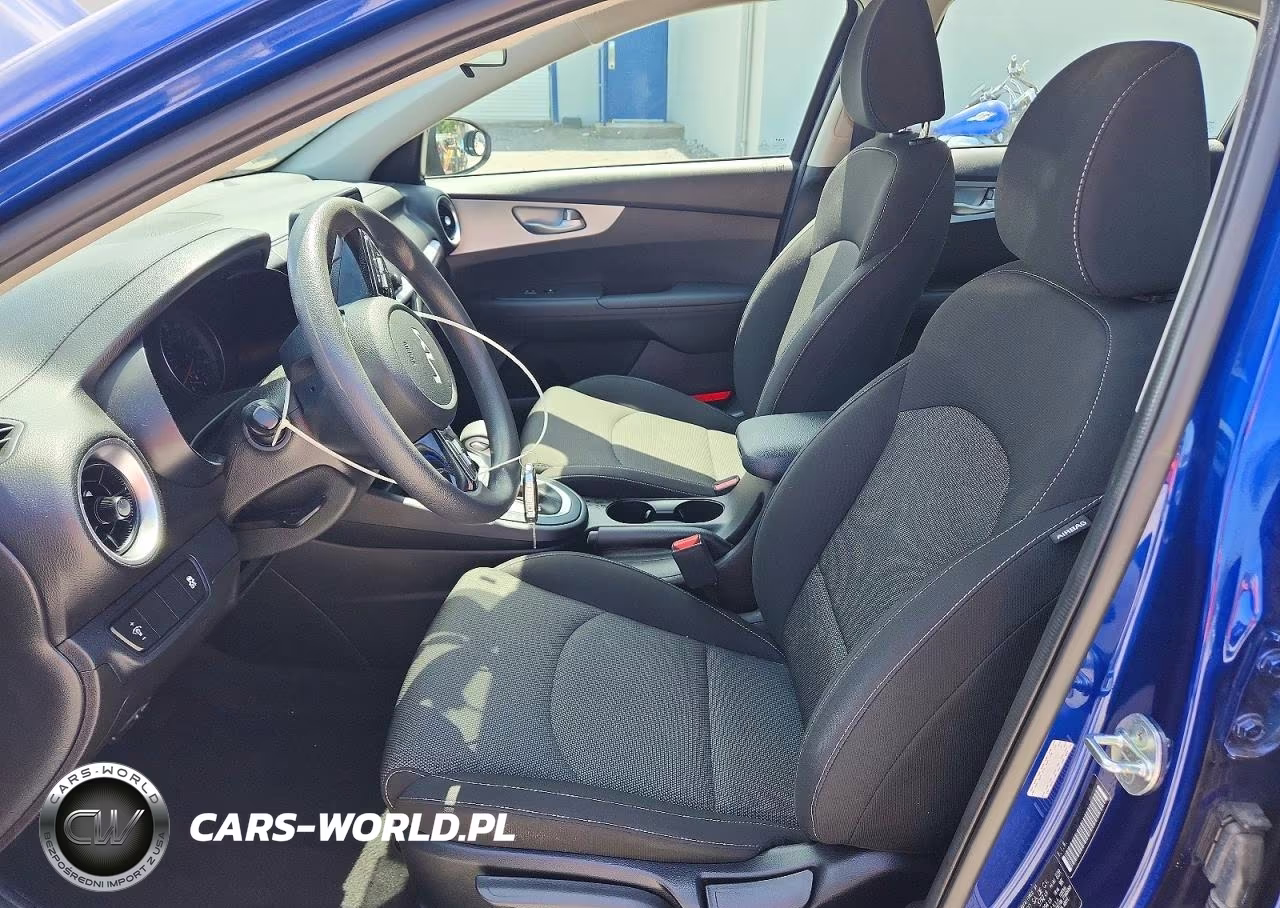 2023 Kia Forte Lxs VIN:3KPF24AD8PE585487 - 7
