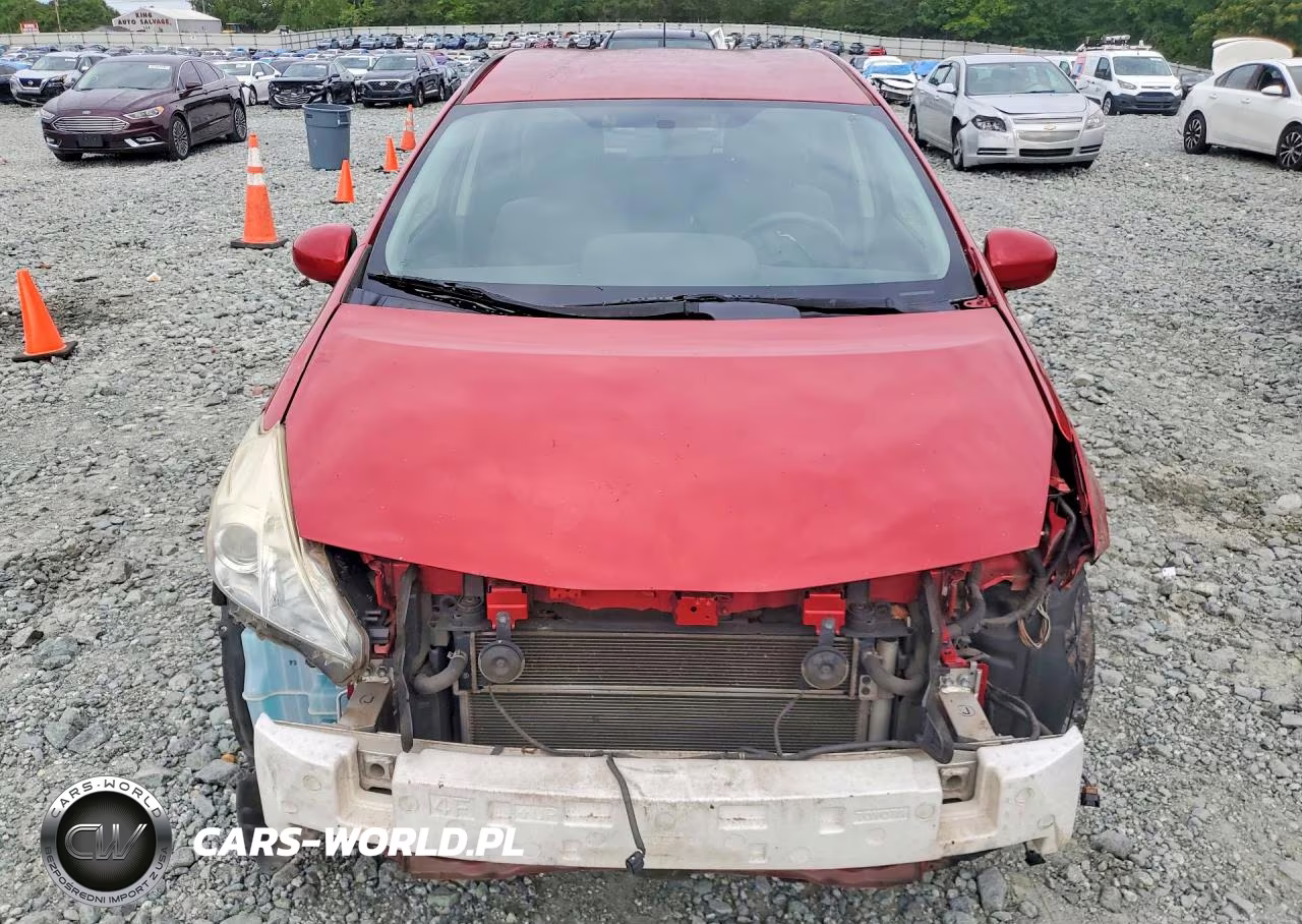 2014 Toyota Prius V Two VIN:JTDZN3EU2EJ014425 - 5