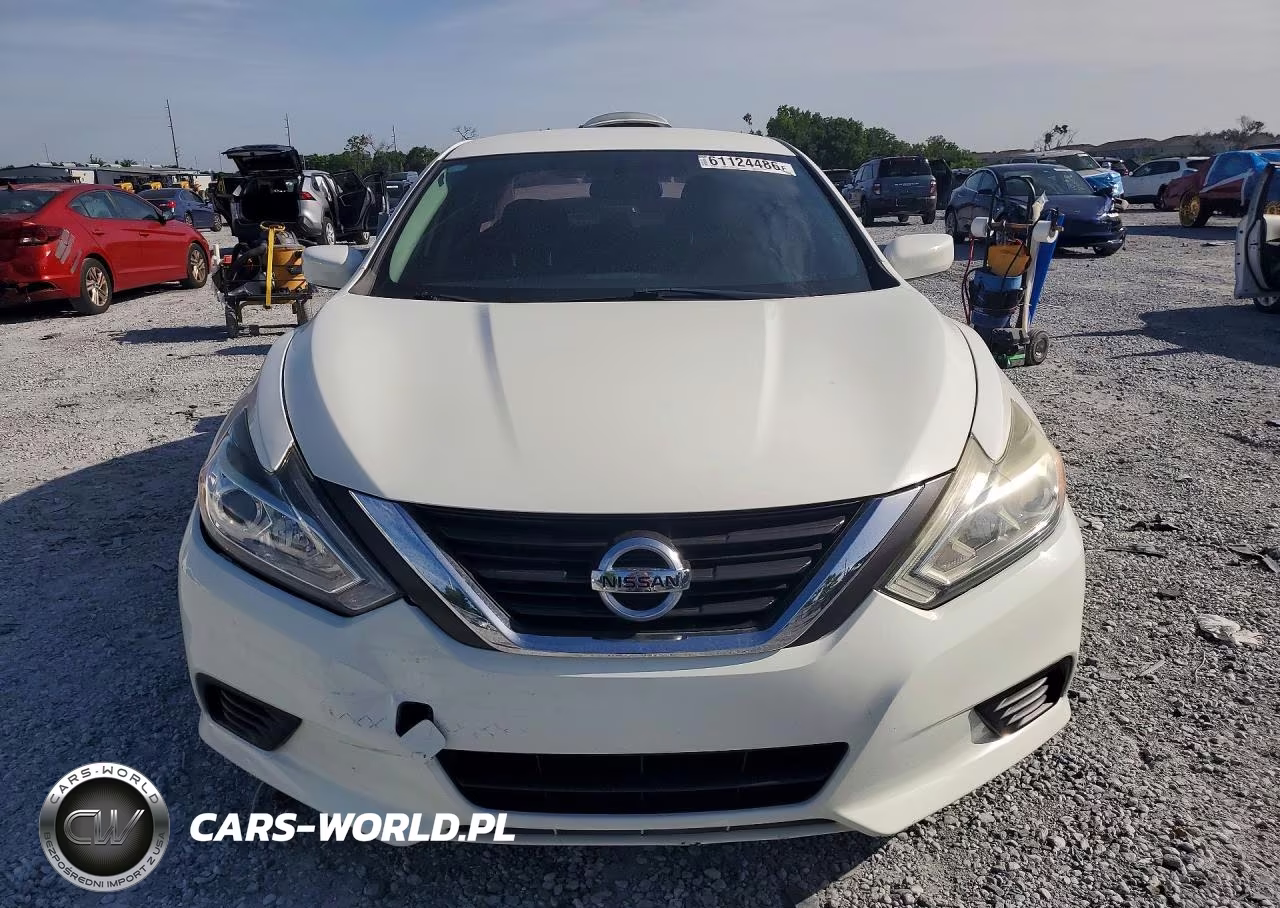 2018 Nissan Altima 2.5 S VIN:1N4AL3AP5JC124912 - 5