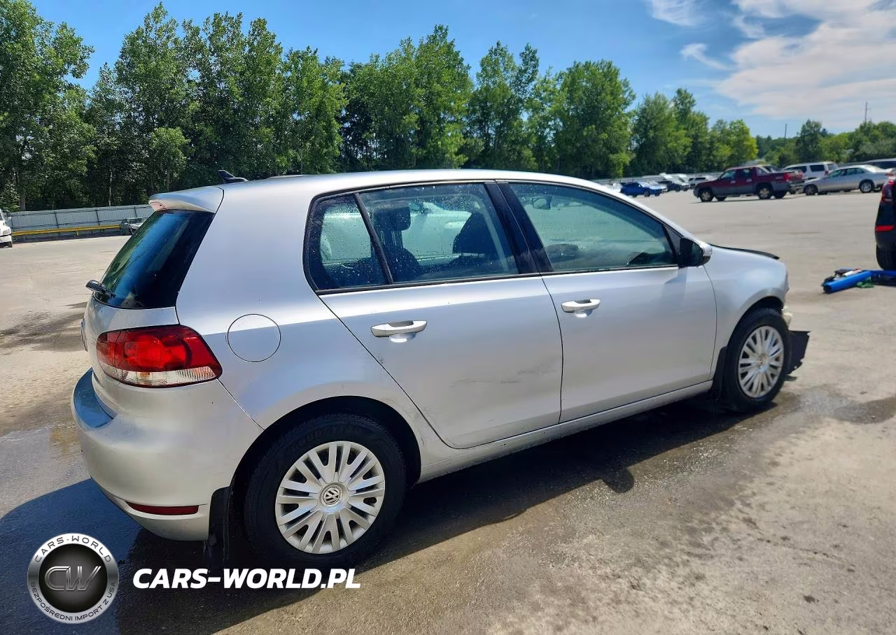 2014 Volkswagen Golf VIN:WVWDB7AJ8EW004829 - 3