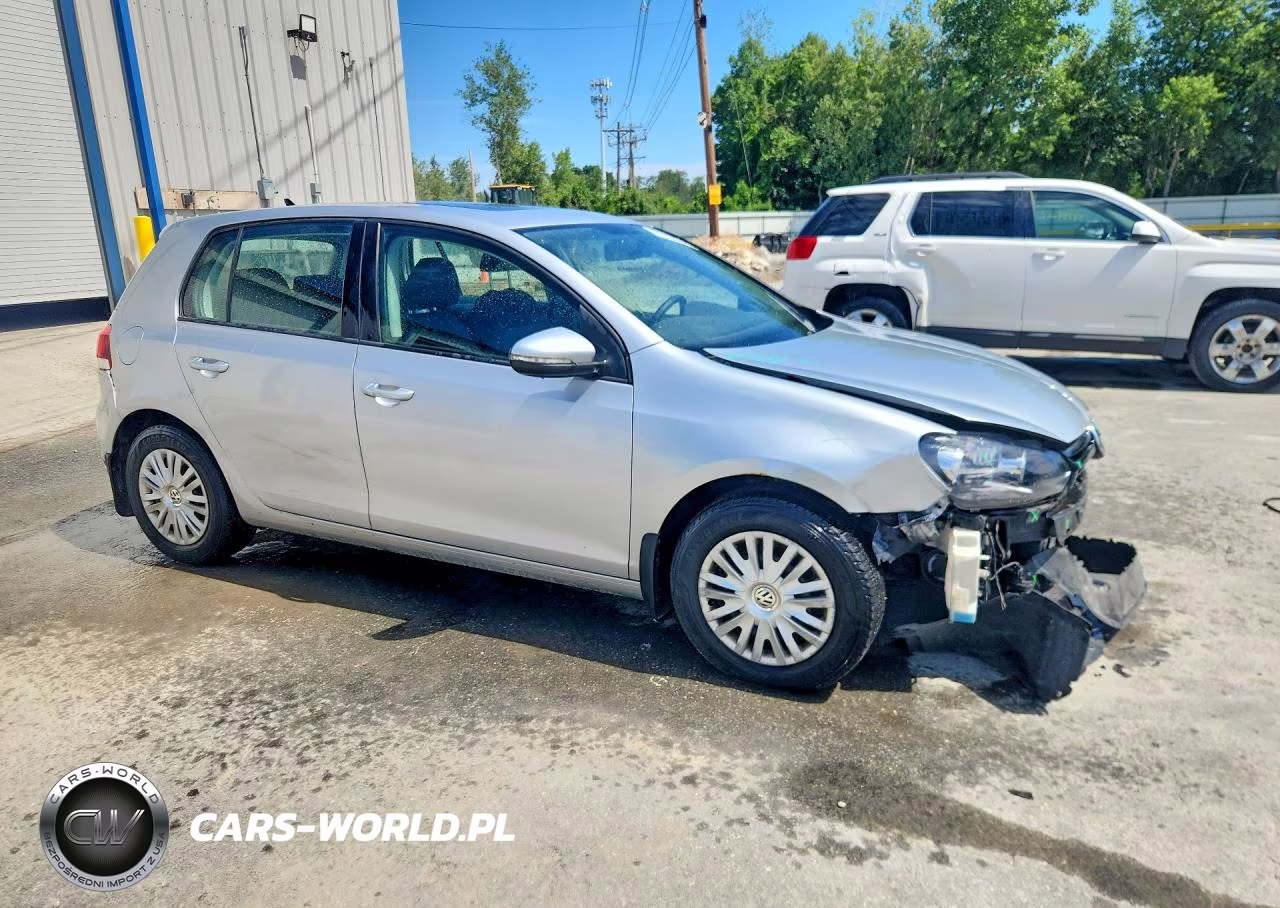 2014 Volkswagen Golf VIN:WVWDB7AJ8EW004829 - 4