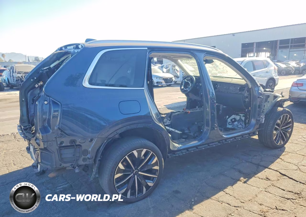 2025 Volvo Xc90 Ultra VIN:YV4H60PG5S1372819 - 3