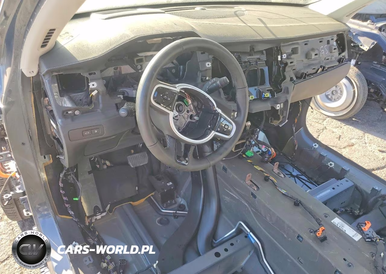 2025 Volvo Xc90 Ultra VIN:YV4H60PG5S1372819 - 8