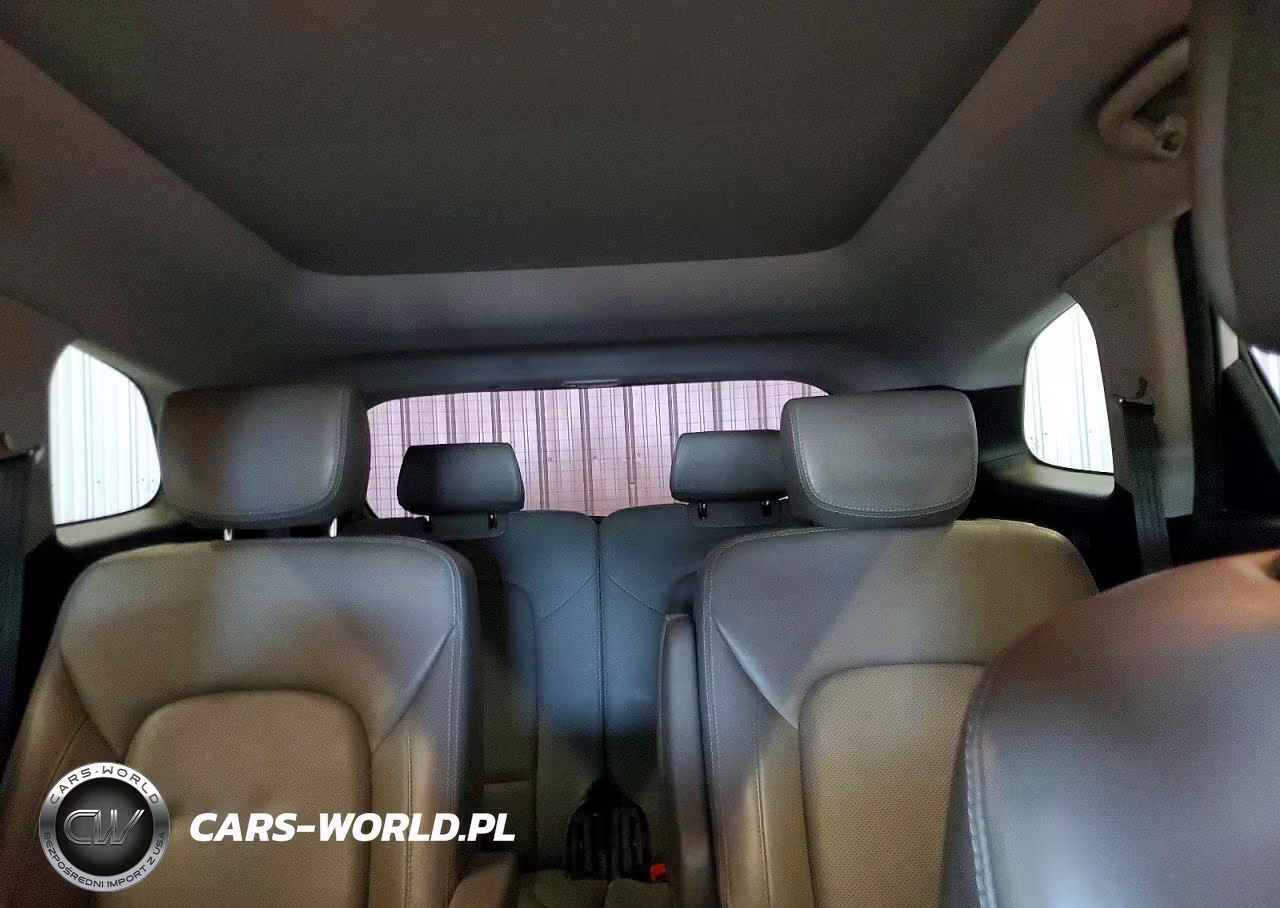 2018 Hyundai Santa Fe Limited Ultimate VIN:KM8SR4HFXJU269286 - 10